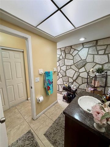 8026 JACKSON SPRINGS ROAD, Tampa, FL 33615