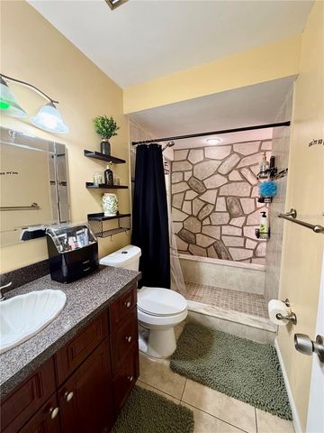 8026 JACKSON SPRINGS ROAD, Tampa, FL 33615