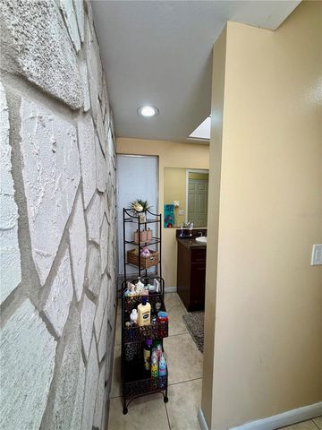 8026 JACKSON SPRINGS ROAD, Tampa, FL 33615