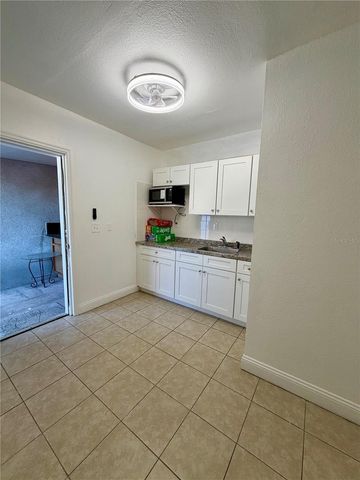 8026 JACKSON SPRINGS ROAD, Tampa, FL 33615