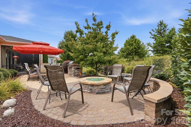6127 Raven Rock Drive, Denver, NC 28037