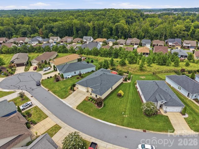 6127 Raven Rock Drive, Denver, NC 28037
