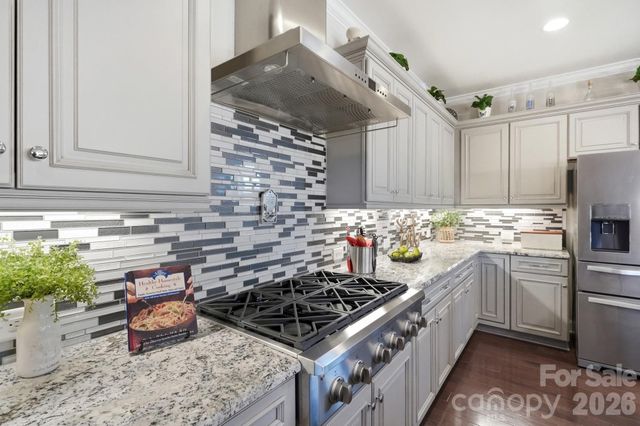 6127 Raven Rock Drive, Denver, NC 28037