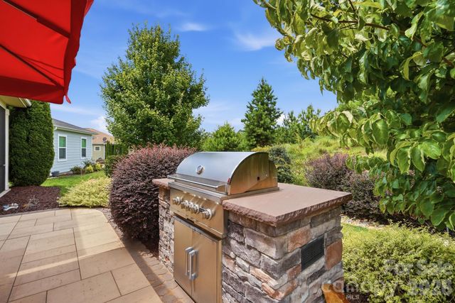 6127 Raven Rock Drive, Denver, NC 28037