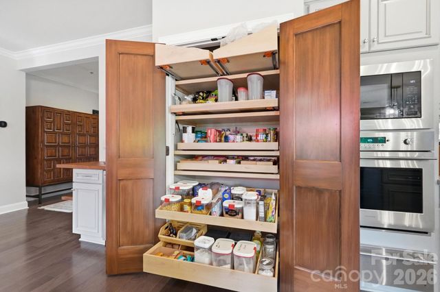 6127 Raven Rock Drive, Denver, NC 28037