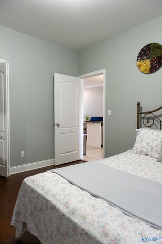 5799 Bay Village Drive 2004, Athens, AL 35611