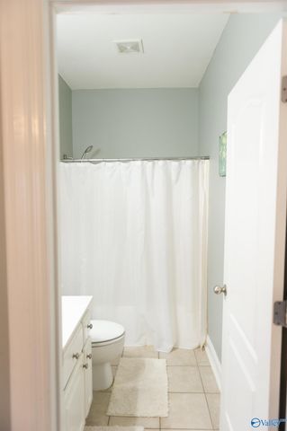 5799 Bay Village Drive 2004, Athens, AL 35611