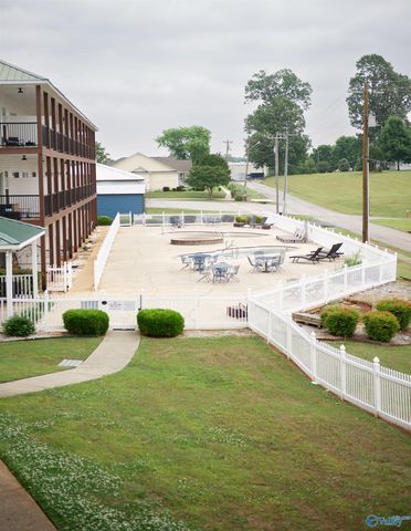 5799 Bay Village Drive 2004, Athens, AL 35611