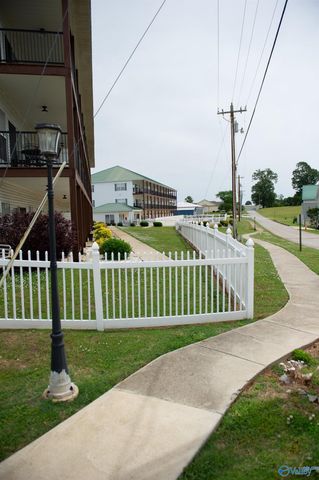5799 Bay Village Drive 2004, Athens, AL 35611