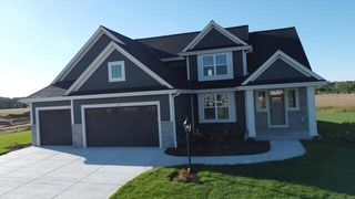 509 Talbots Woods DRIVE, Dousman, WI 53118