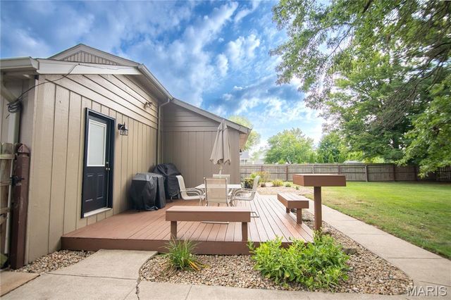 7005 W Main Street, Maryville, IL 62062