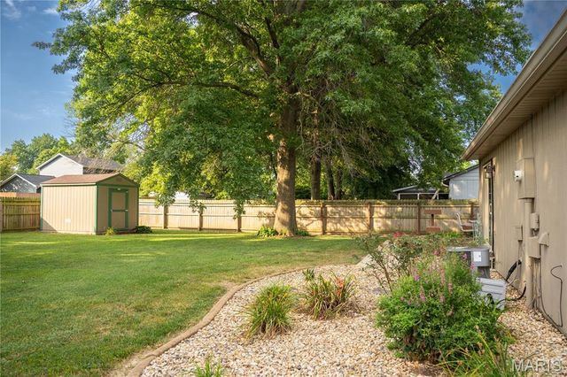 7005 W Main Street, Maryville, IL 62062