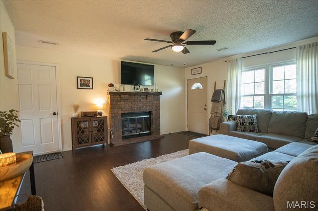 7005 W Main Street, Maryville, IL 62062