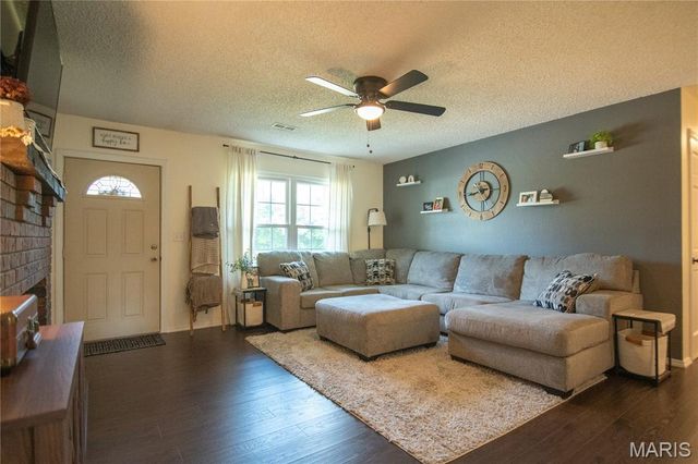 7005 W Main Street, Maryville, IL 62062