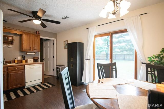 7005 W Main Street, Maryville, IL 62062