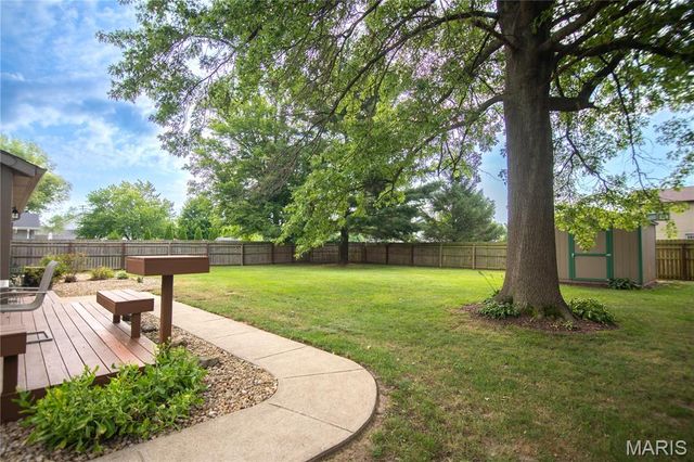 7005 W Main Street, Maryville, IL 62062