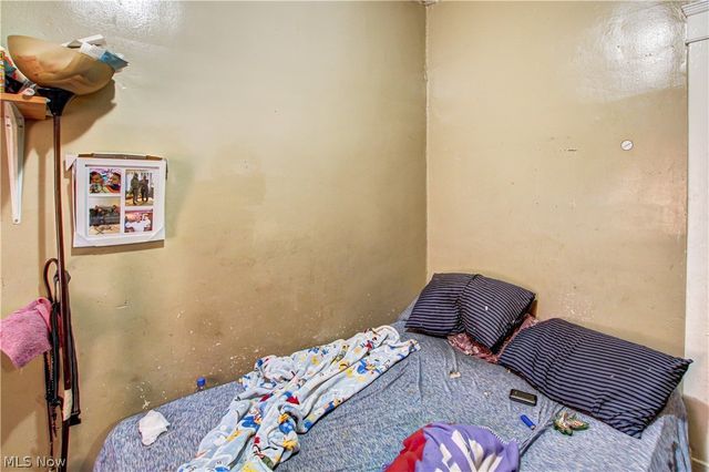 2149 W 105th Street, Cleveland, OH 44102