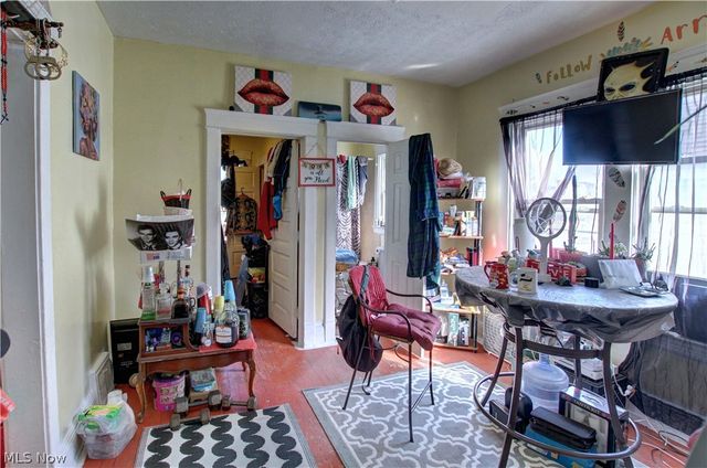 2149 W 105th Street, Cleveland, OH 44102