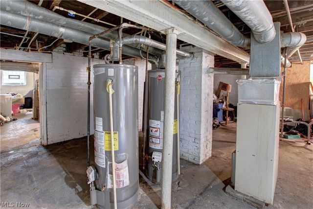 2149 W 105th Street, Cleveland, OH 44102