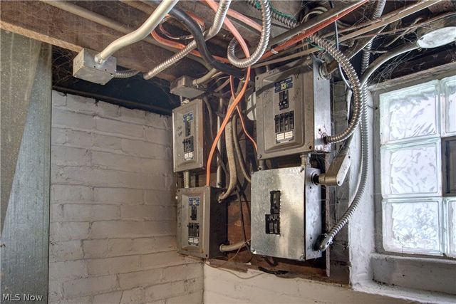 2149 W 105th Street, Cleveland, OH 44102