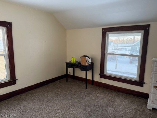 1537 Wooster Road W, Barberton, OH 44203