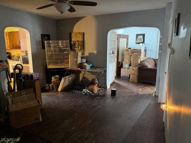 1537 Wooster Road W, Barberton, OH 44203