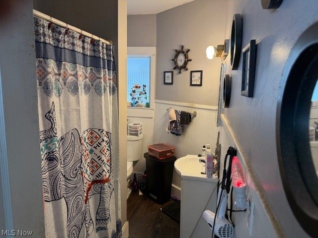 1537 Wooster Road W, Barberton, OH 44203