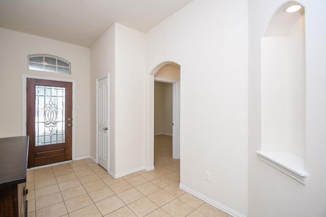 1516 Meadow Wood Drive, Pearland, TX 77581