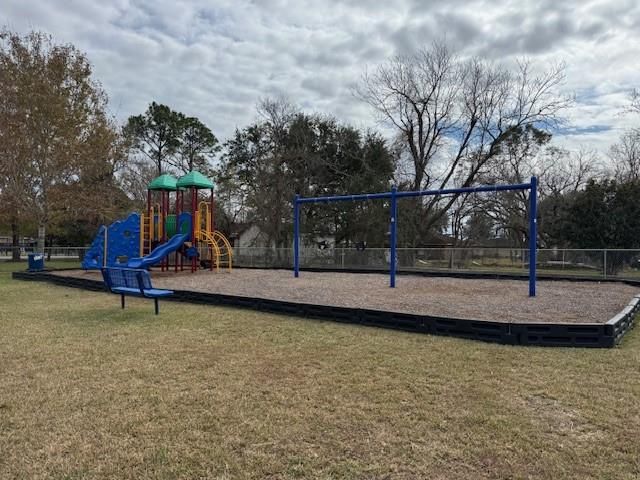 1516 Meadow Wood Drive, Pearland, TX 77581