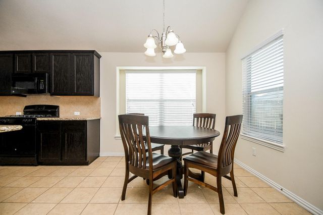 1516 Meadow Wood Drive, Pearland, TX 77581