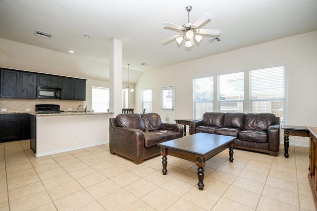 1516 Meadow Wood Drive, Pearland, TX 77581