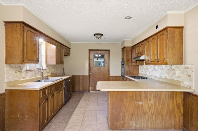 312 Azalea Drive, Sulphur Springs, TX 75482