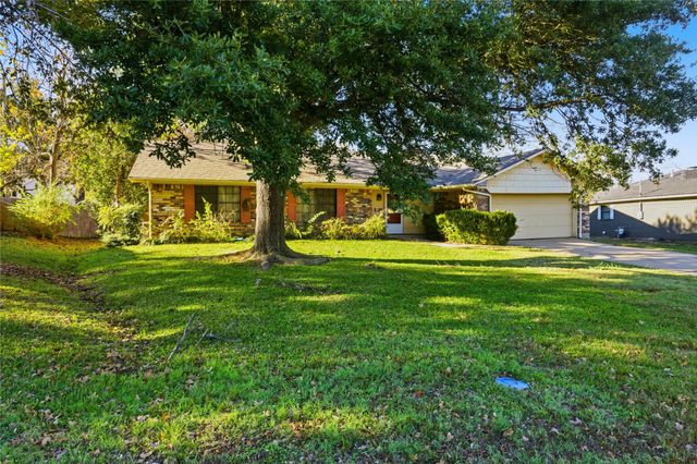 312 Azalea Drive, Sulphur Springs, TX 75482