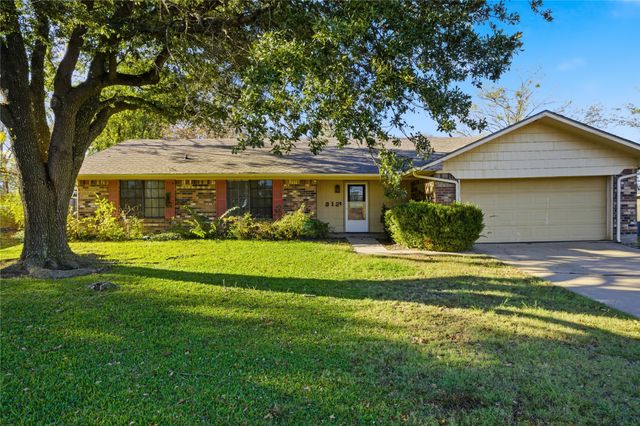 312 Azalea Drive, Sulphur Springs, TX 75482