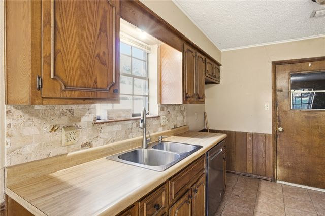 312 Azalea Drive, Sulphur Springs, TX 75482