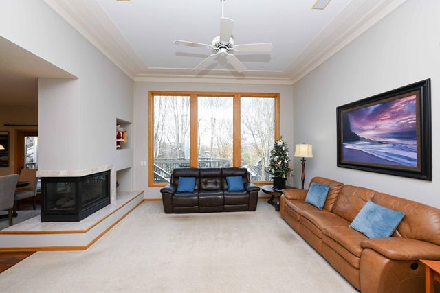 9108 Trotters Lane, Woodbury, MN 55125