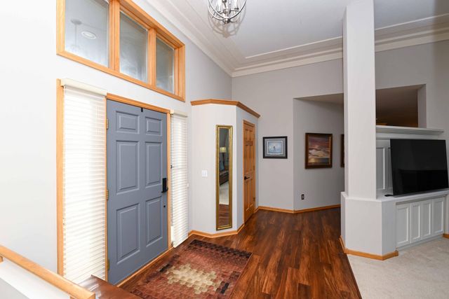 9108 Trotters Lane, Woodbury, MN 55125