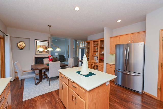 9108 Trotters Lane, Woodbury, MN 55125