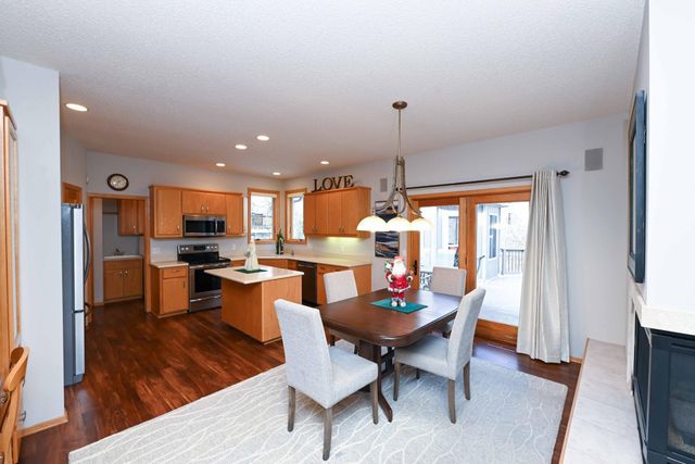 9108 Trotters Lane, Woodbury, MN 55125