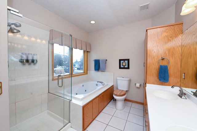 9108 Trotters Lane, Woodbury, MN 55125