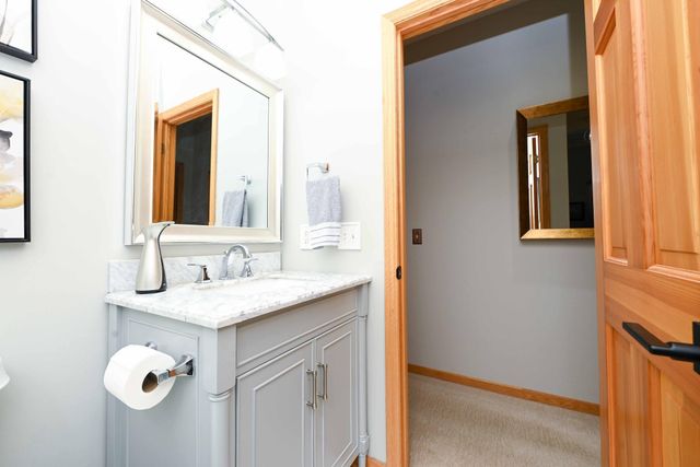 9108 Trotters Lane, Woodbury, MN 55125