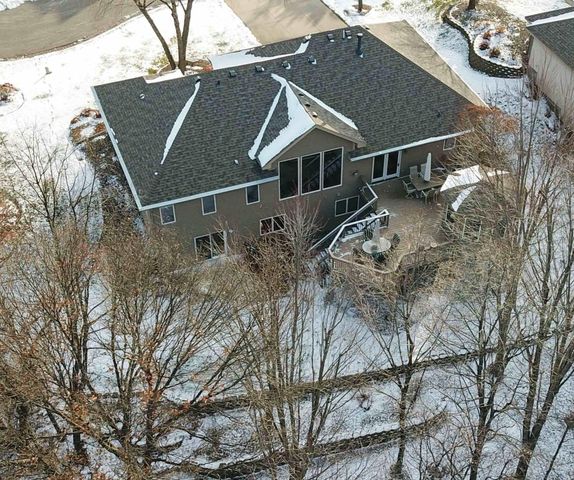 9108 Trotters Lane, Woodbury, MN 55125