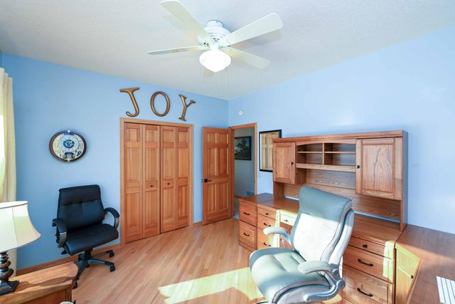 9108 Trotters Lane, Woodbury, MN 55125