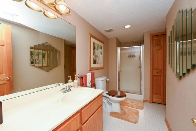 9108 Trotters Lane, Woodbury, MN 55125