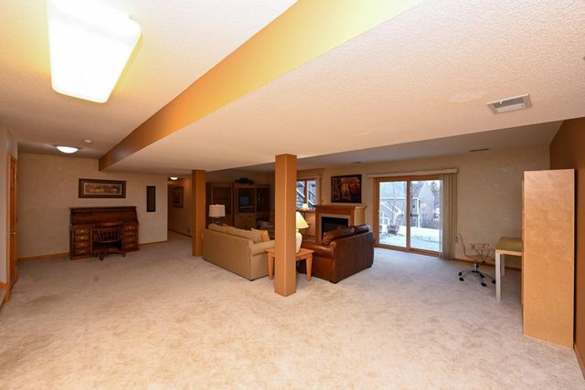 9108 Trotters Lane, Woodbury, MN 55125