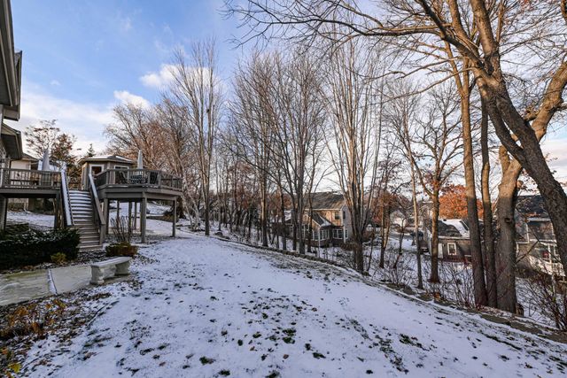 9108 Trotters Lane, Woodbury, MN 55125