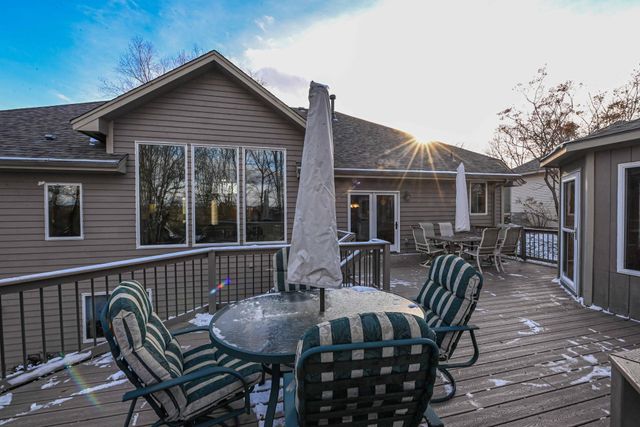 9108 Trotters Lane, Woodbury, MN 55125