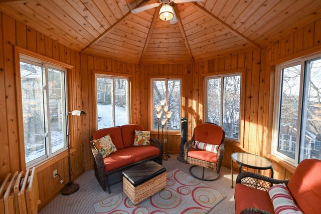 9108 Trotters Lane, Woodbury, MN 55125