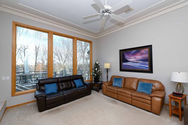 9108 Trotters Lane, Woodbury, MN 55125