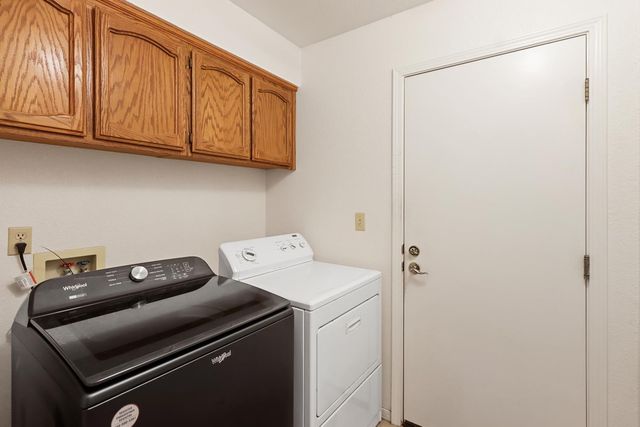 8200 Montville Ct, Antelope, CA 95843